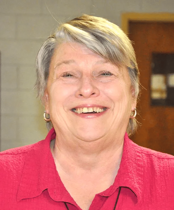 imaCelebrating Carol Eacret Simmons: Today, on this Veterans Day — and on the birthday of my mother, I honor a woman whose life beautifully weaves together service, artistry, and family.ge